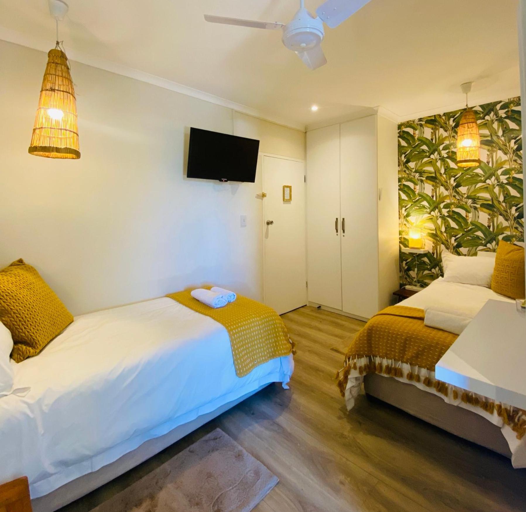 Dolphin Circle Bed And Breakfast Плеттенберг-Бей Экстерьер фото